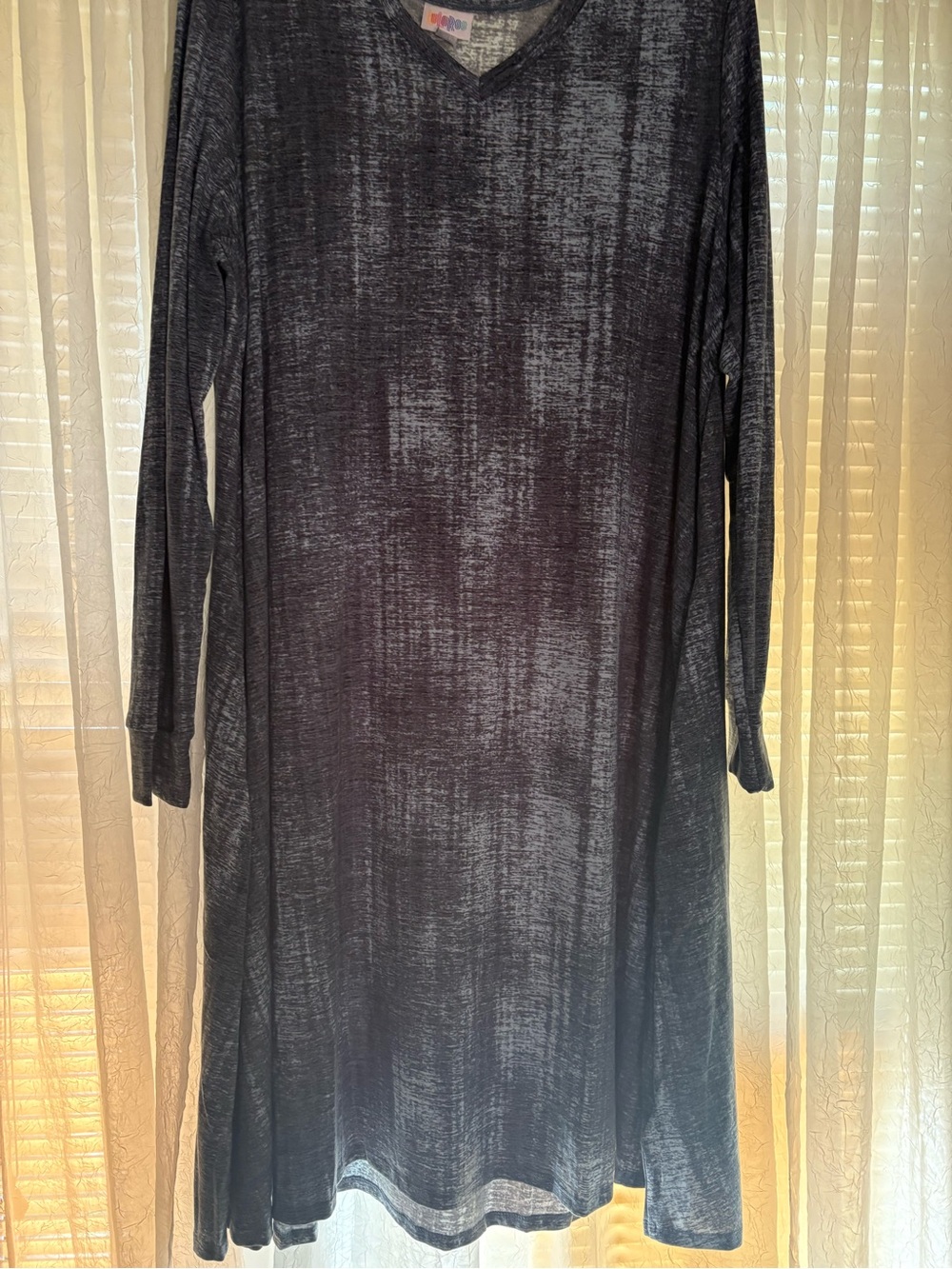 LuLaRoe Emily V-neck Dress in Heathered gray and blue - Picture 2 of 4